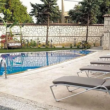 Hotell Deruni Butik Ciftlikkoyu